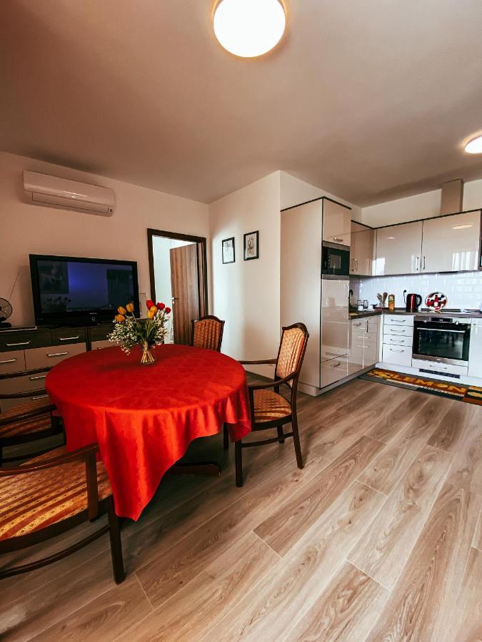 Galerius Apartmanok By Bltn Siófok Eksteriør bilde
