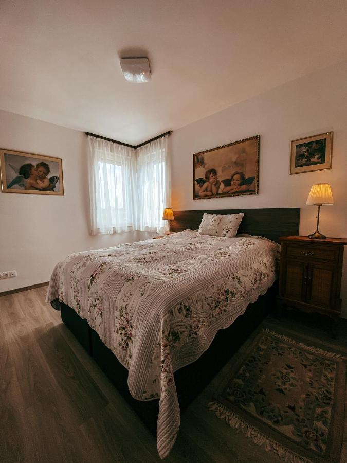 Galerius Apartmanok By Bltn Siófok Eksteriør bilde